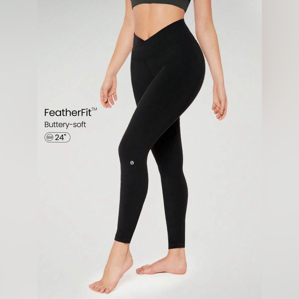 Black Highrise Cross over Waist FeatherFit Leggings size Large